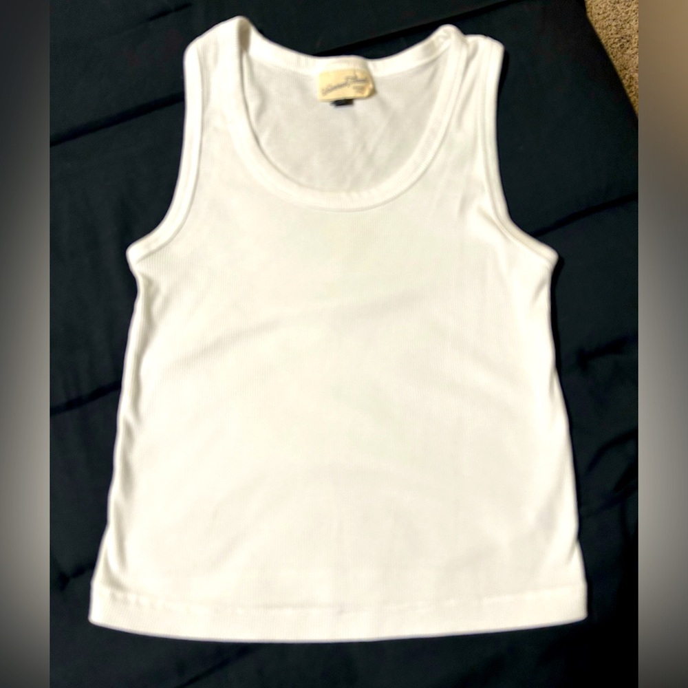 Universal Thread tank